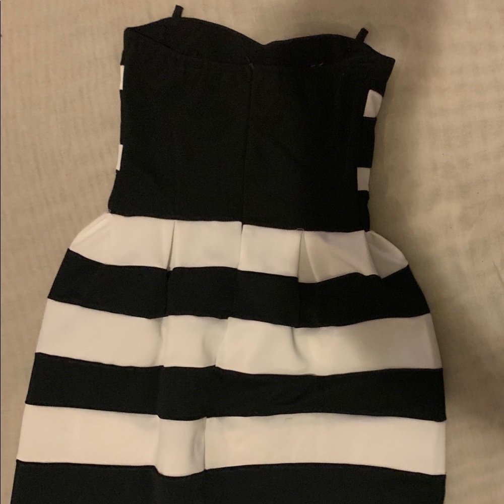 Striped top - Picture 2 of 2